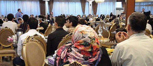 خانم امجدی